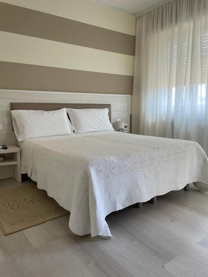 Locanda Kon Tiki Alassio Bagian luar foto